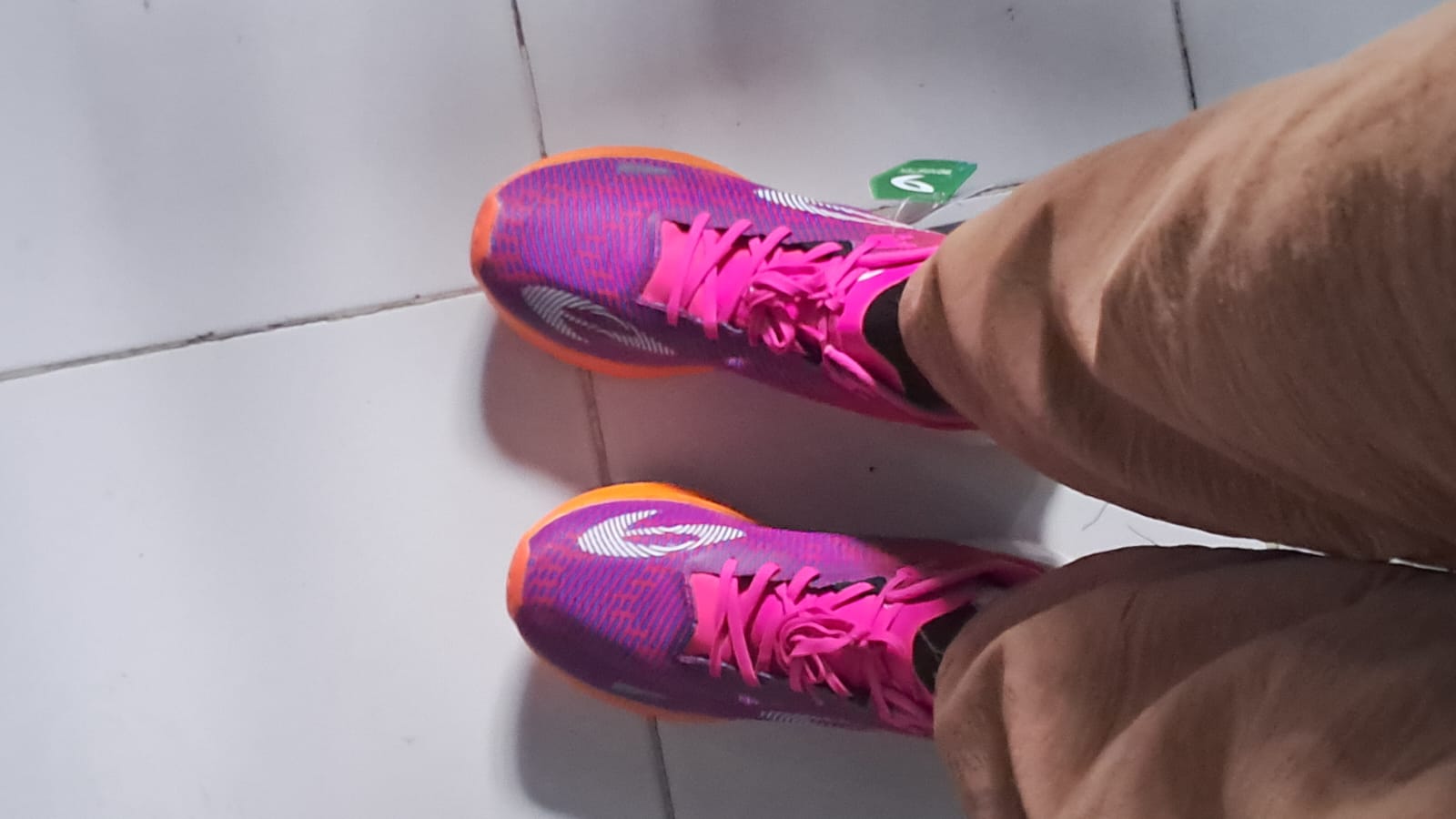 Look Dari 910 Ekiden Hyperion